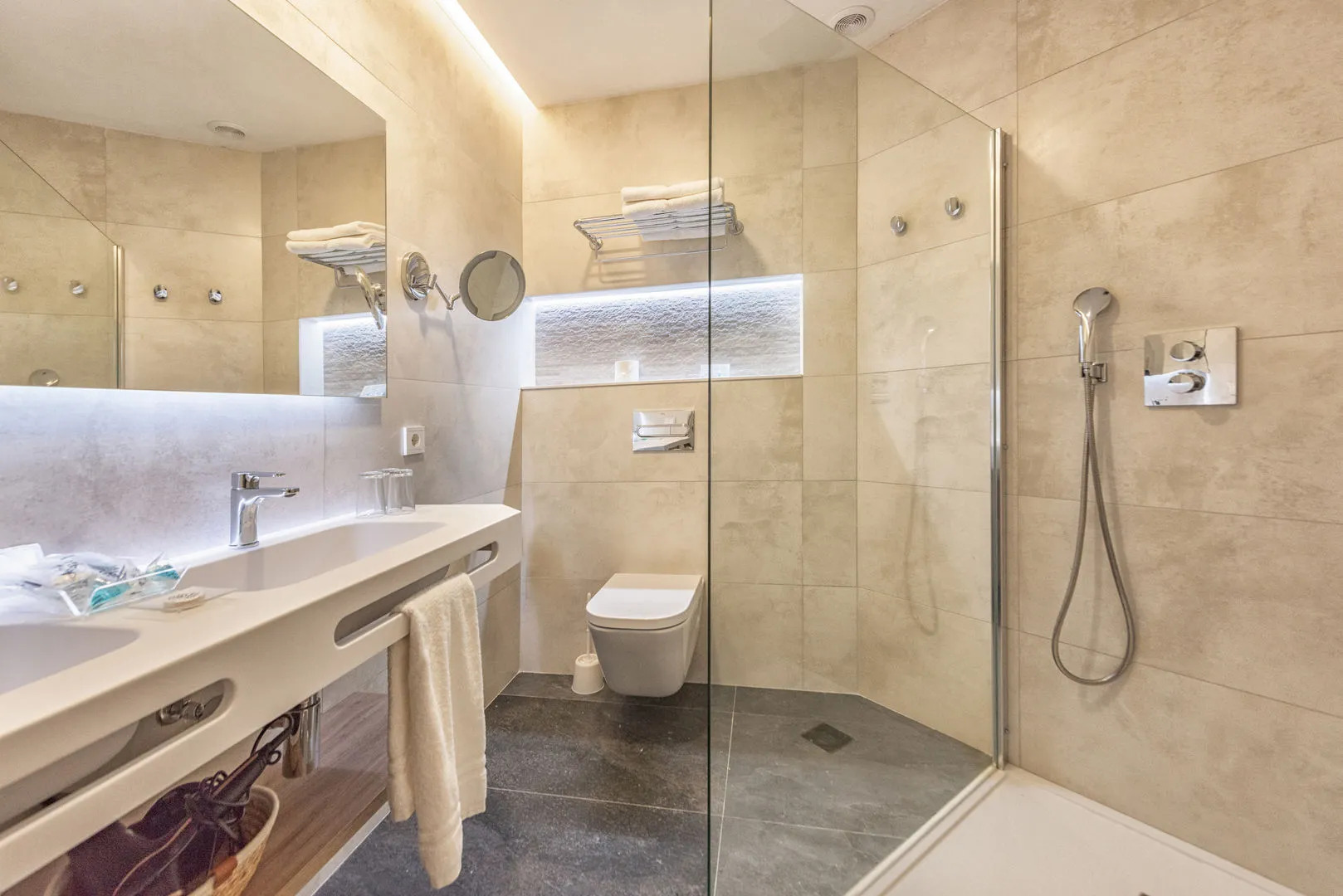 Отель THB Gran Bahia Hotel and Apartments