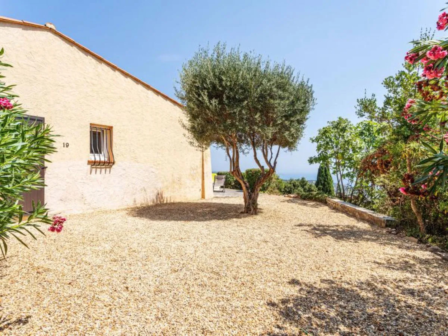 Holiday Home Domaine des Collieres