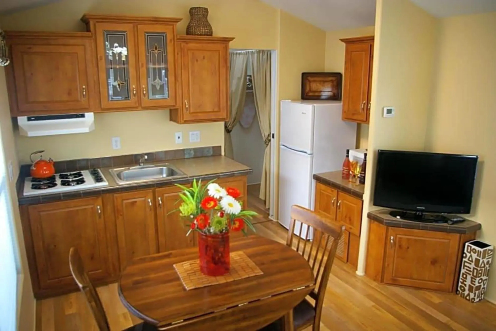 Arden Acres Executive Suites and Cottages