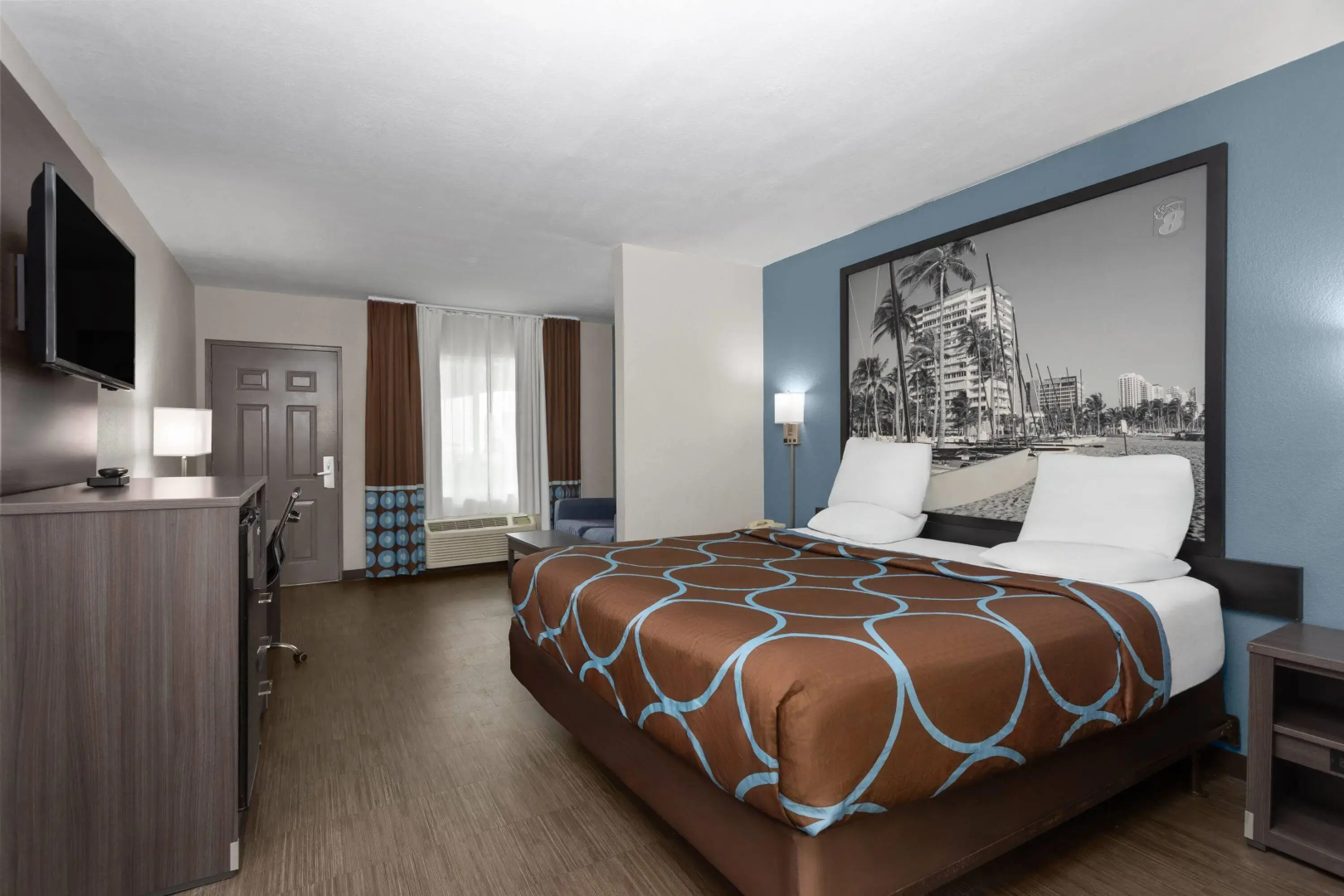 Super 8 by Wyndham Dania/Fort Lauderdale Arpt