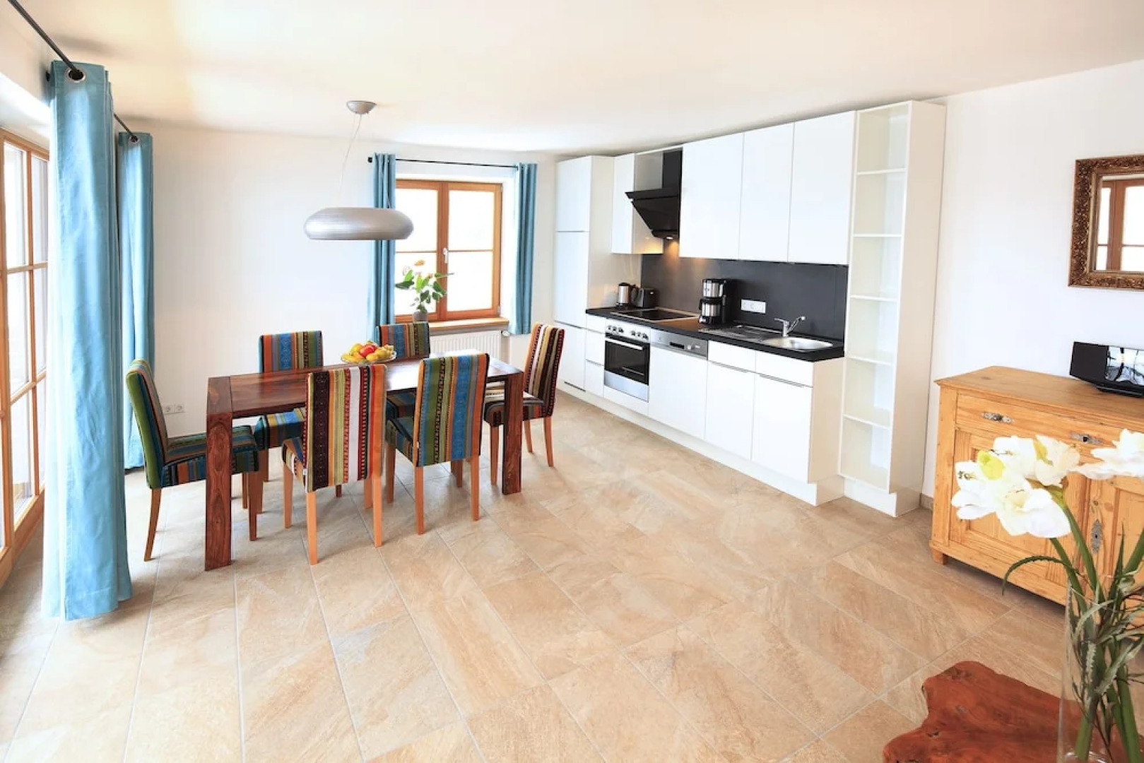 Luna Blanca Boutique Apartments