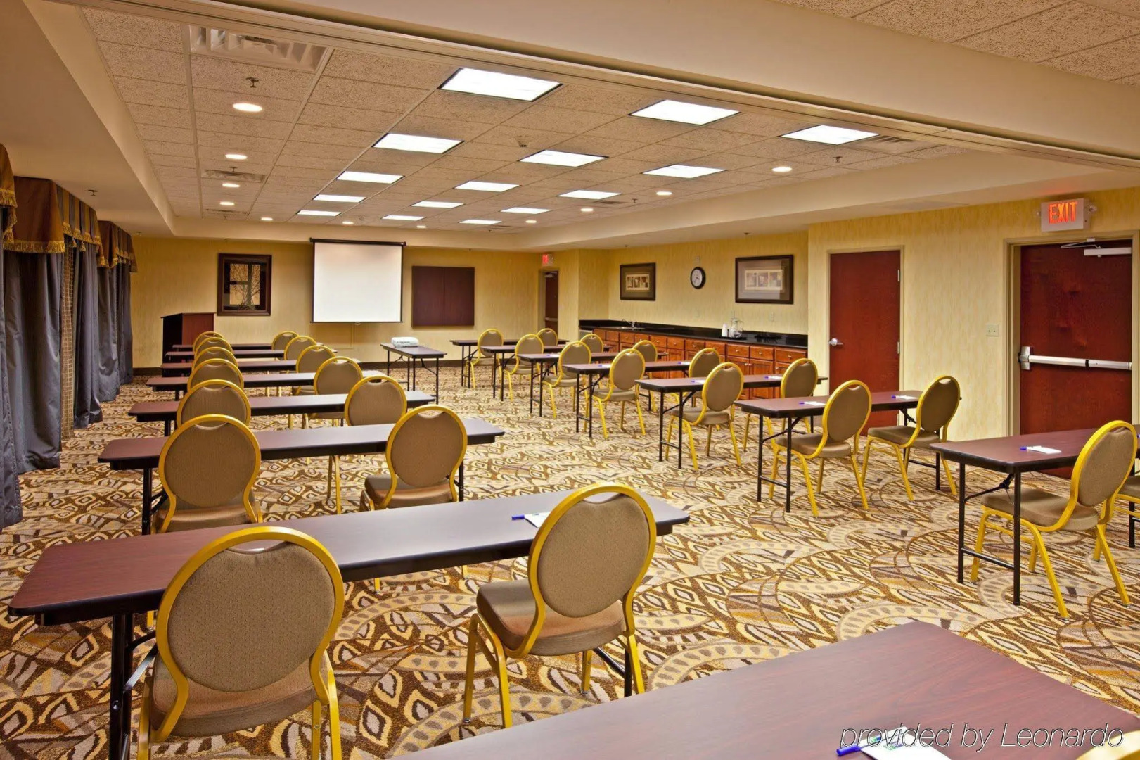 Holiday Inn Express & Suites Lexington Dtwn Area-Keenland by IHG