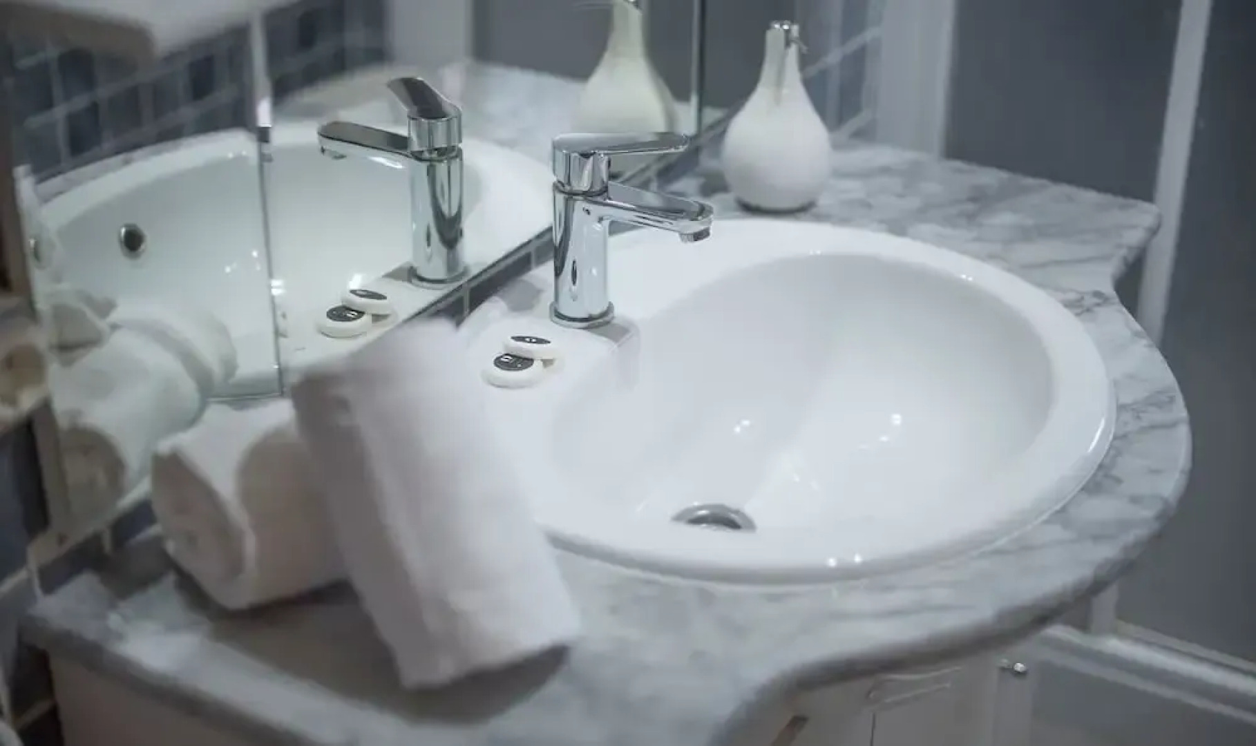 R75 Julius house with pool