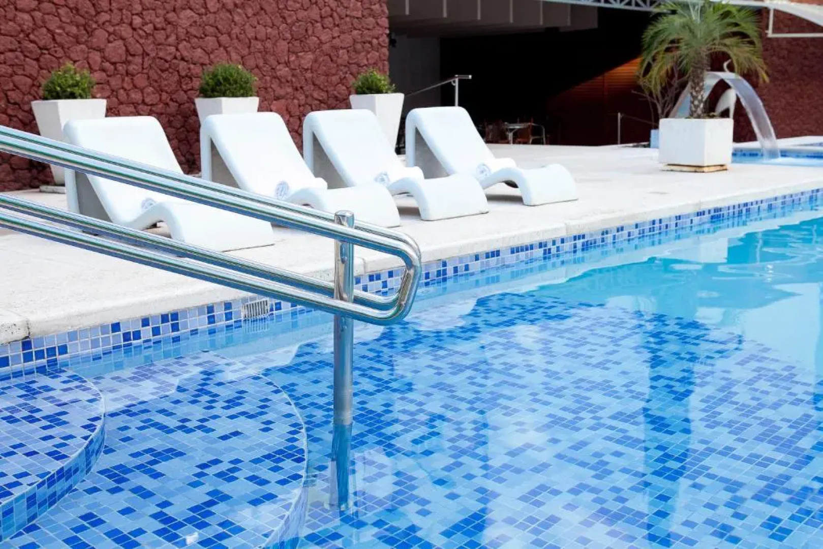 Ritz Plaza Hotel