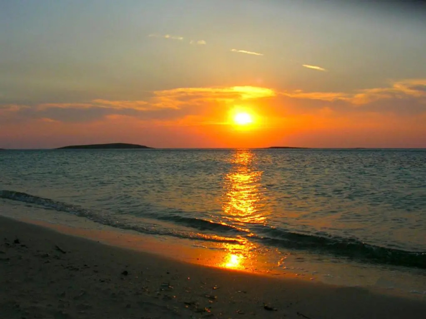 Elafonisos: Two storey house on the sea front