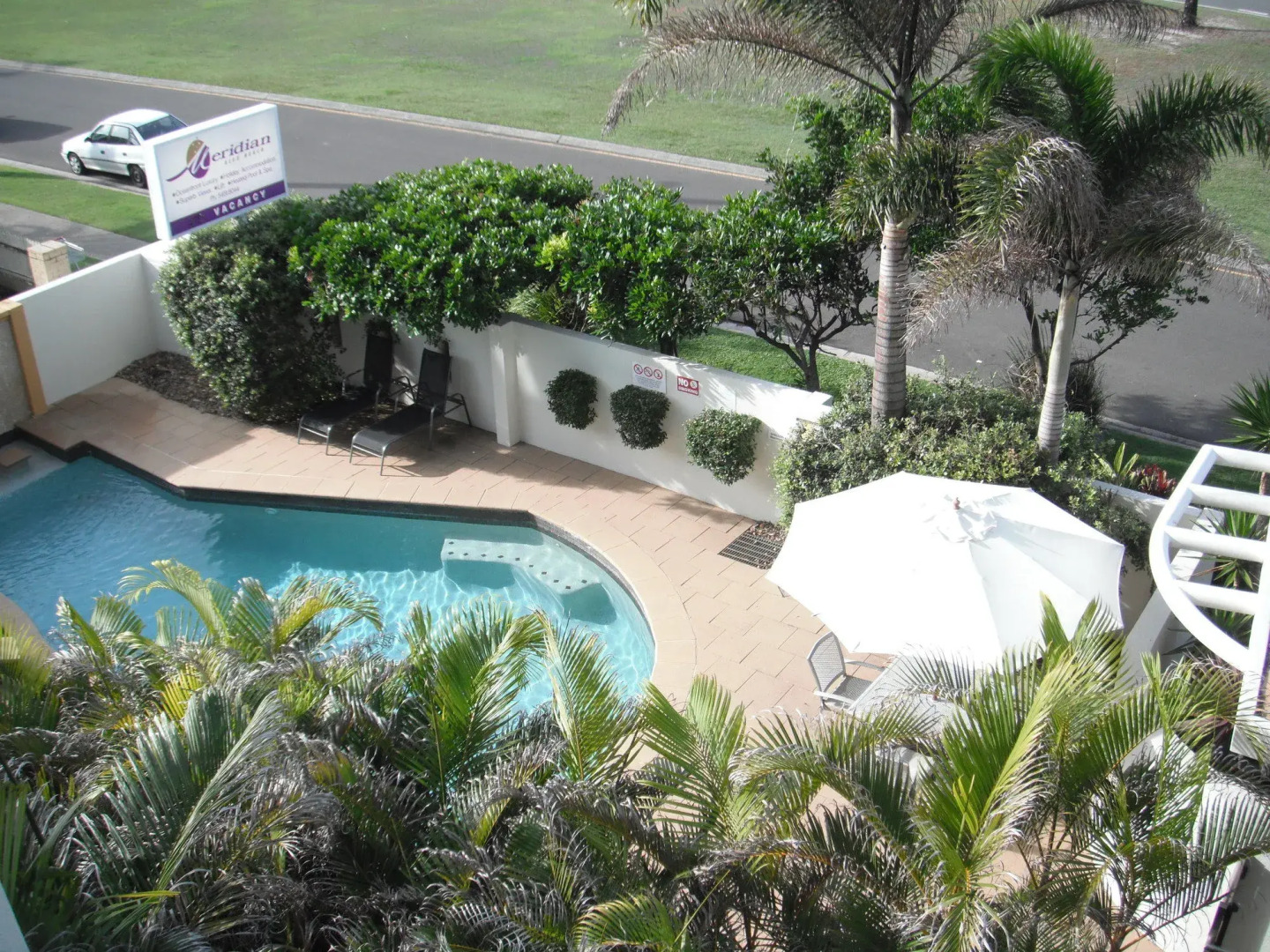 Meridian Alex Beach Apartments