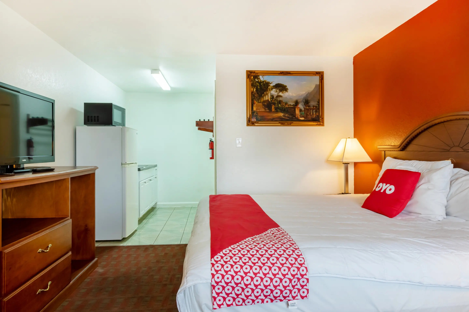OYO Garden Inn and Suites Pearsall I-35 East