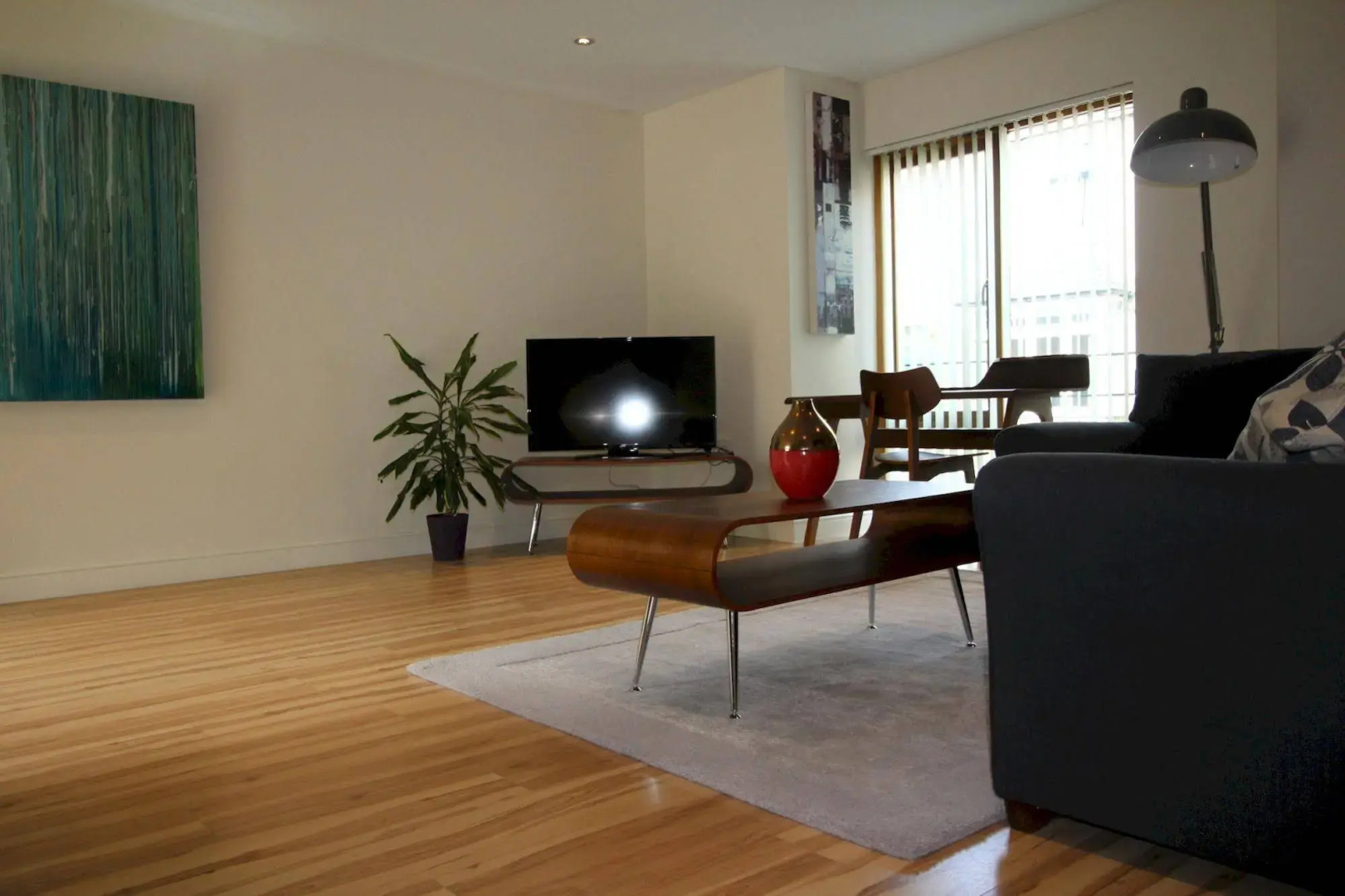 Lux Living Apartments - Alpha Apartments