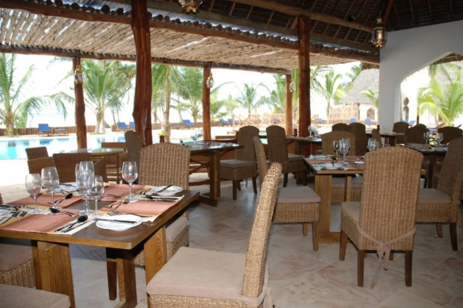 Sultan Sands Island Resort