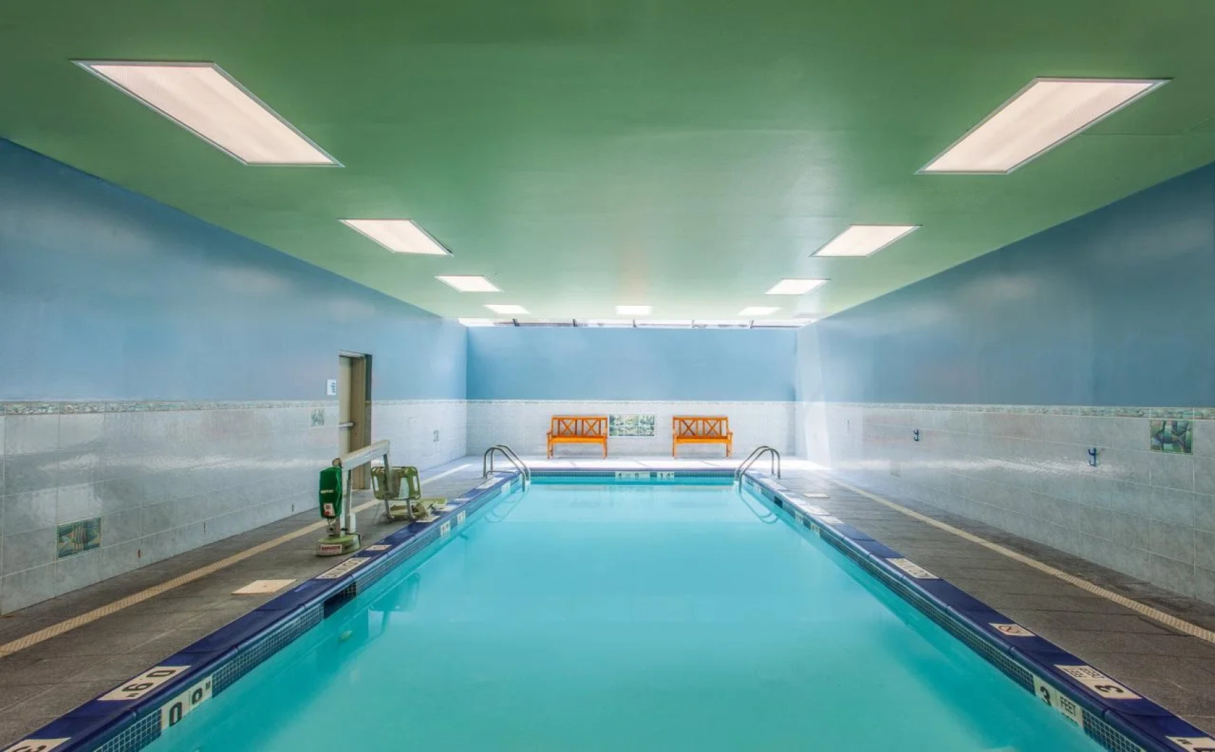 Holiday Inn Express Hauppauge-Long Island