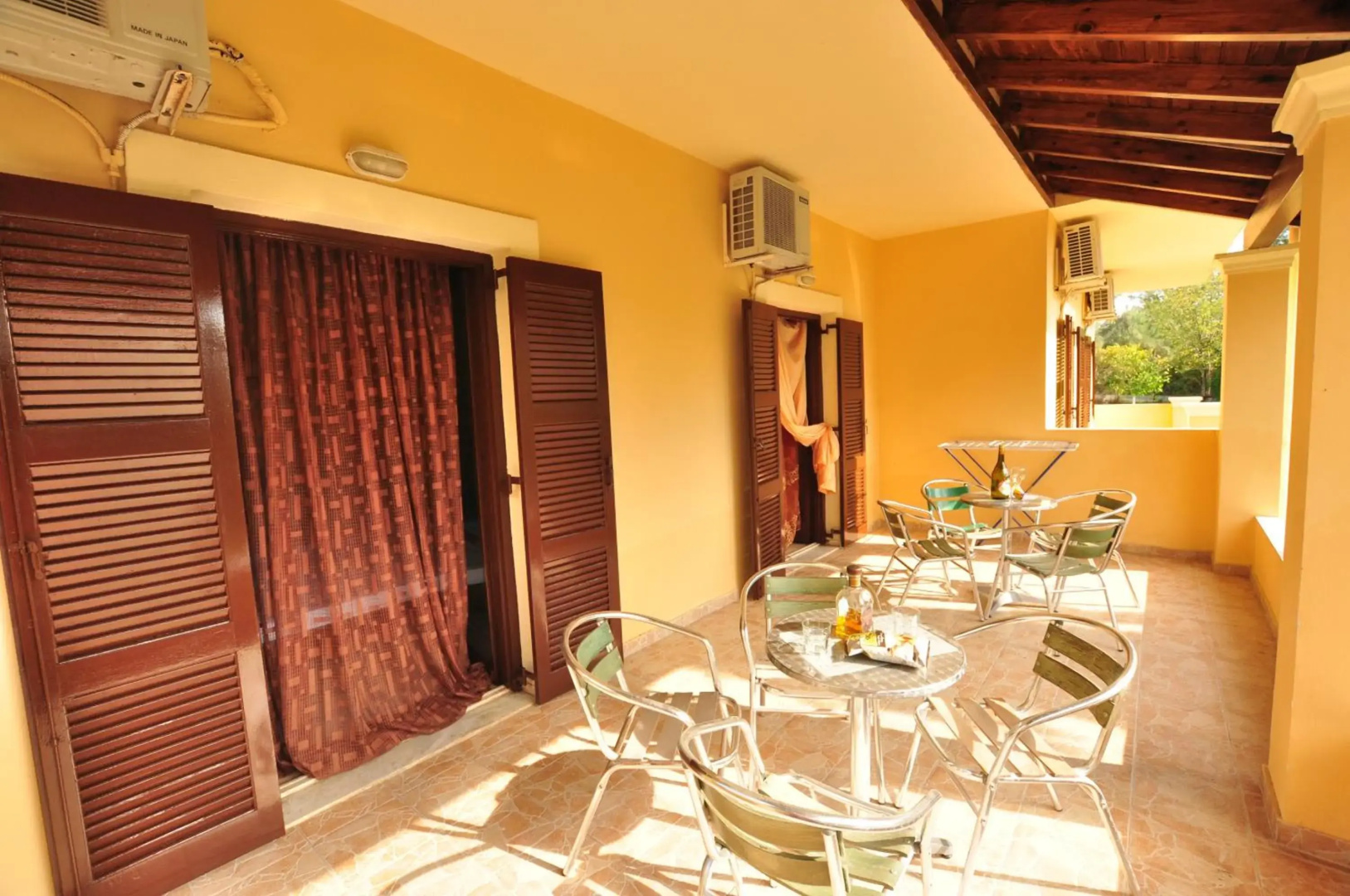 Laskaris Studios