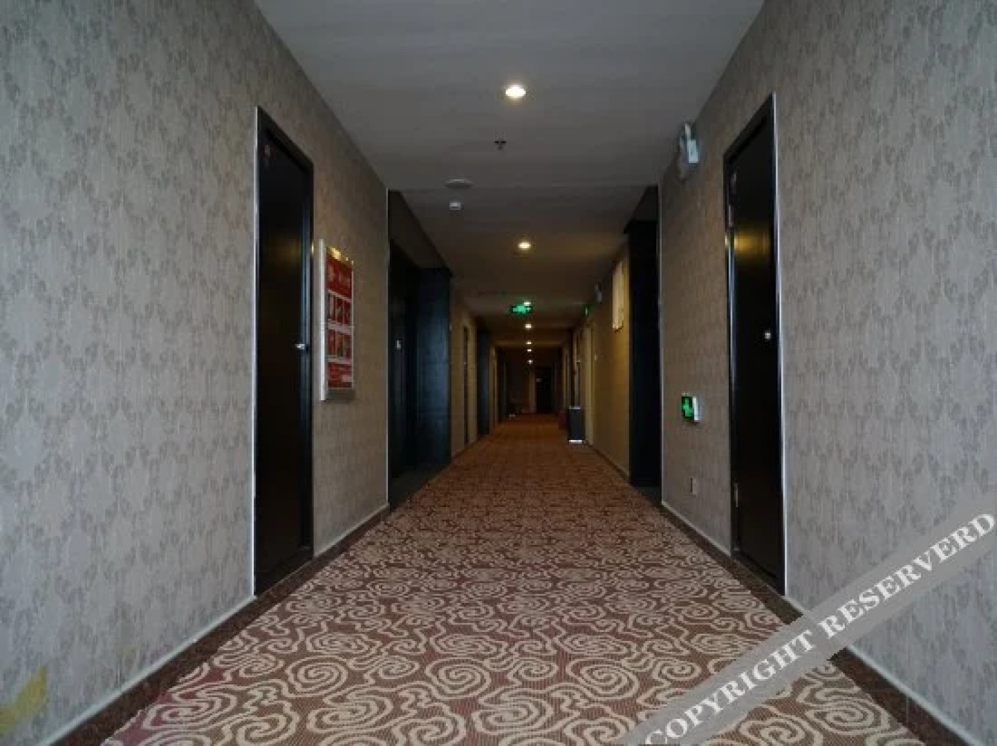 Qingmian Light Luxury Hotel (Luohe East Bund Branch)