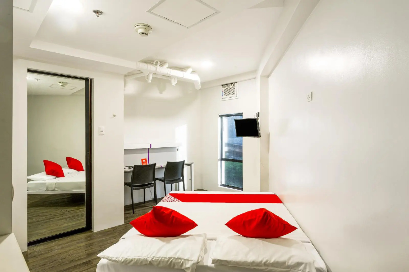 Oyo 518 Mytown Amsterdam