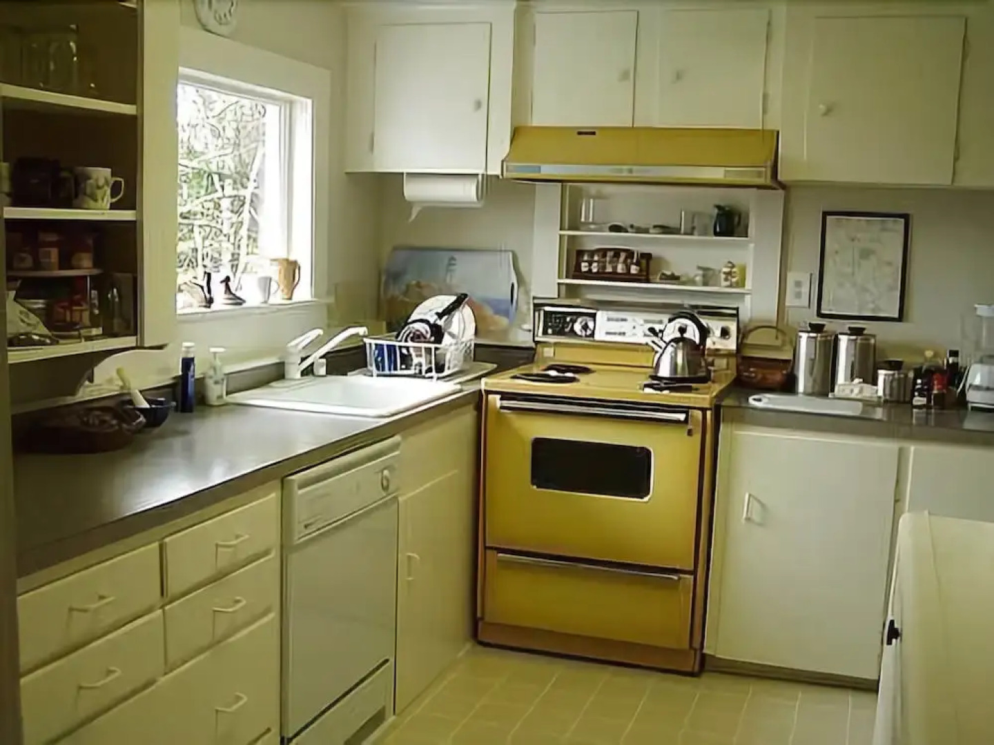 Center Harbor House - Four Bedroom Home