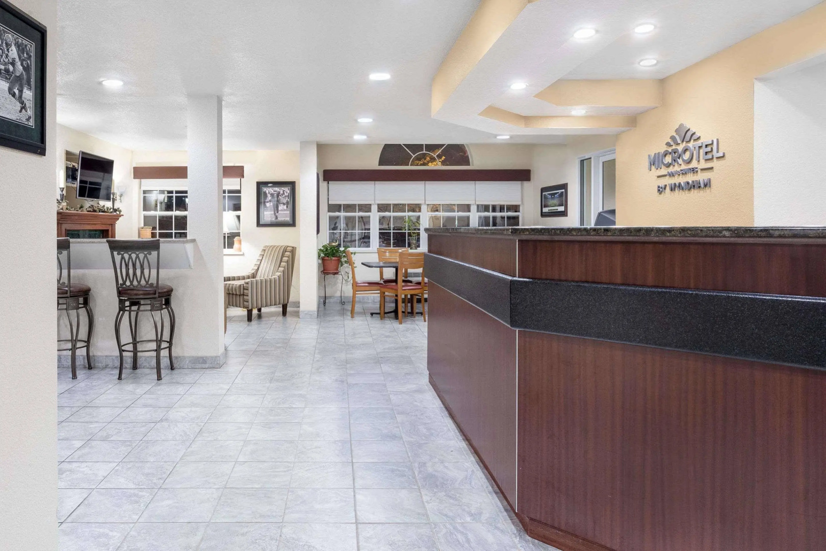 Microtel Inn & Suites by Wyndham Green Bay
