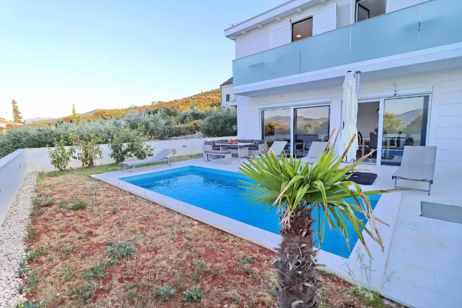 Villa E & D