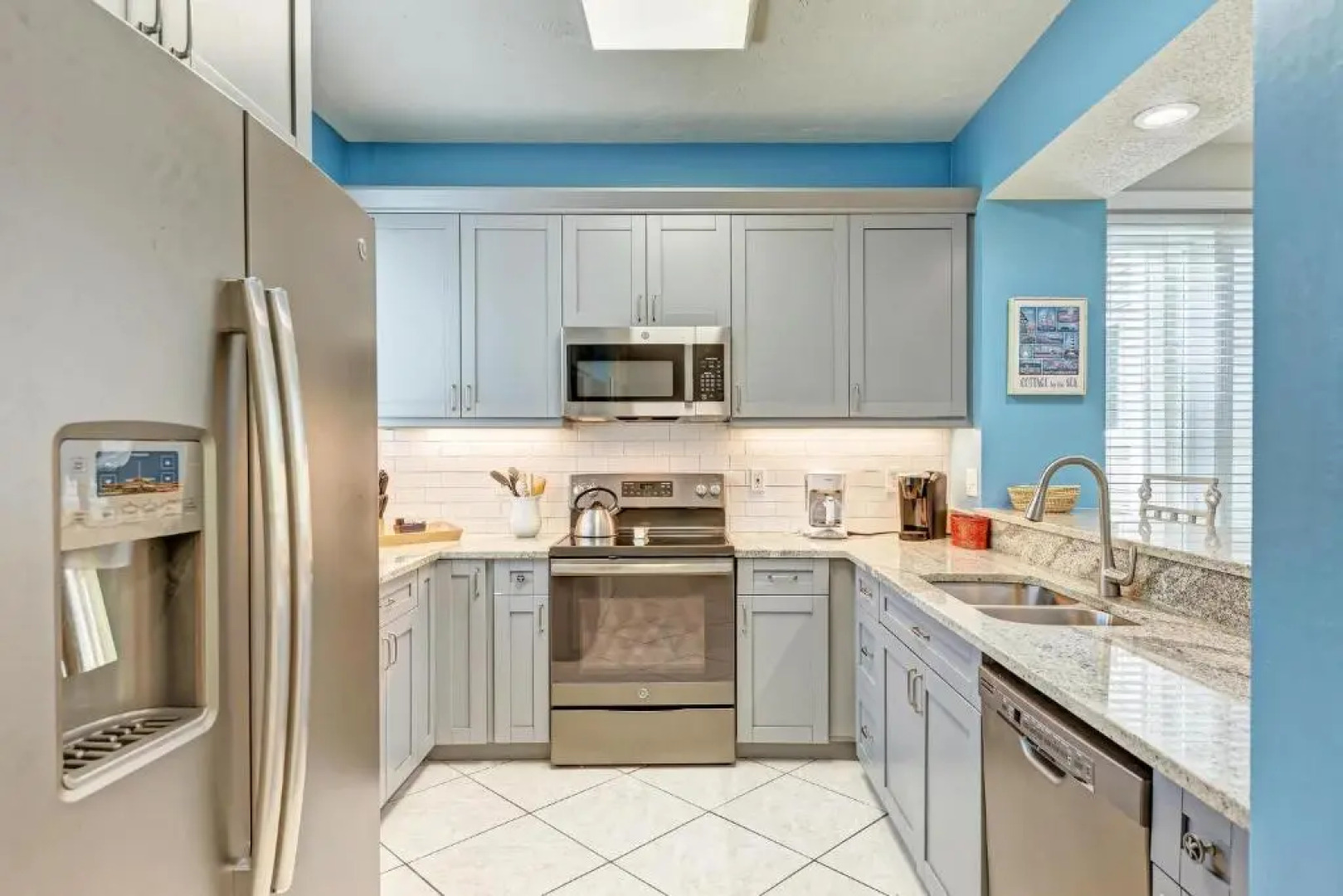 Longboat Key Cedars Beach House-pet Friendly-2 Minute To The Beach