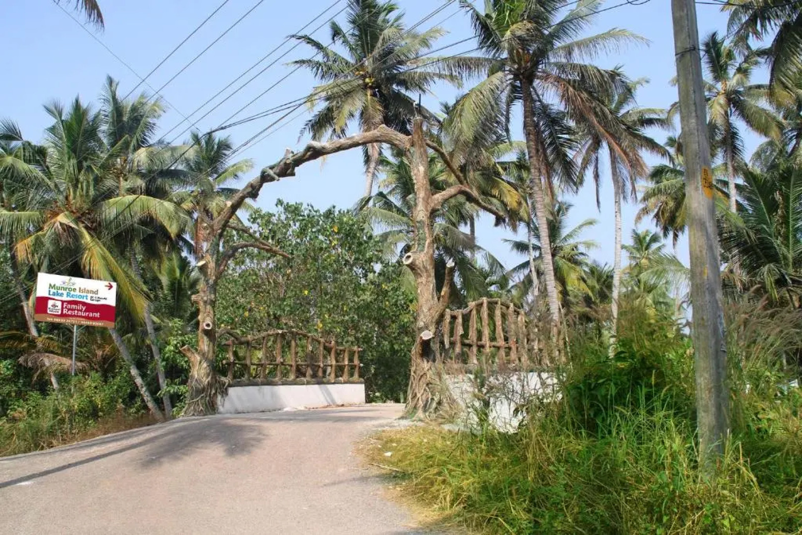 Munroe Island Lake Resorts