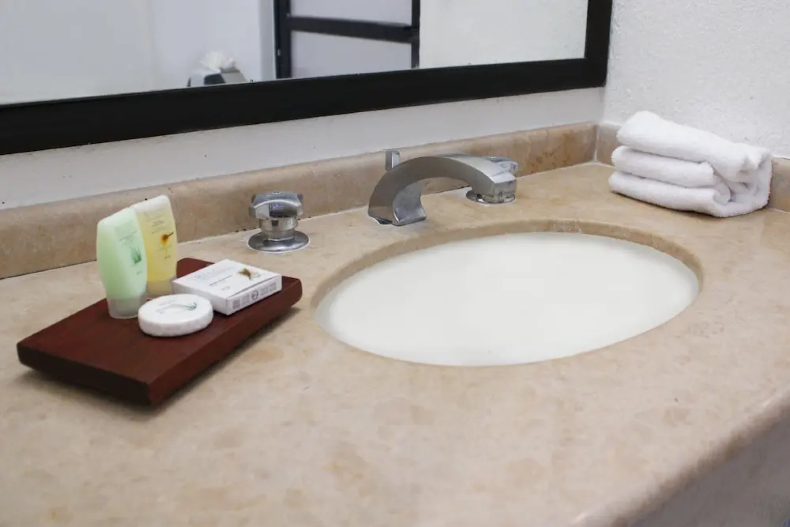 Hotel & Suites Real del Lago