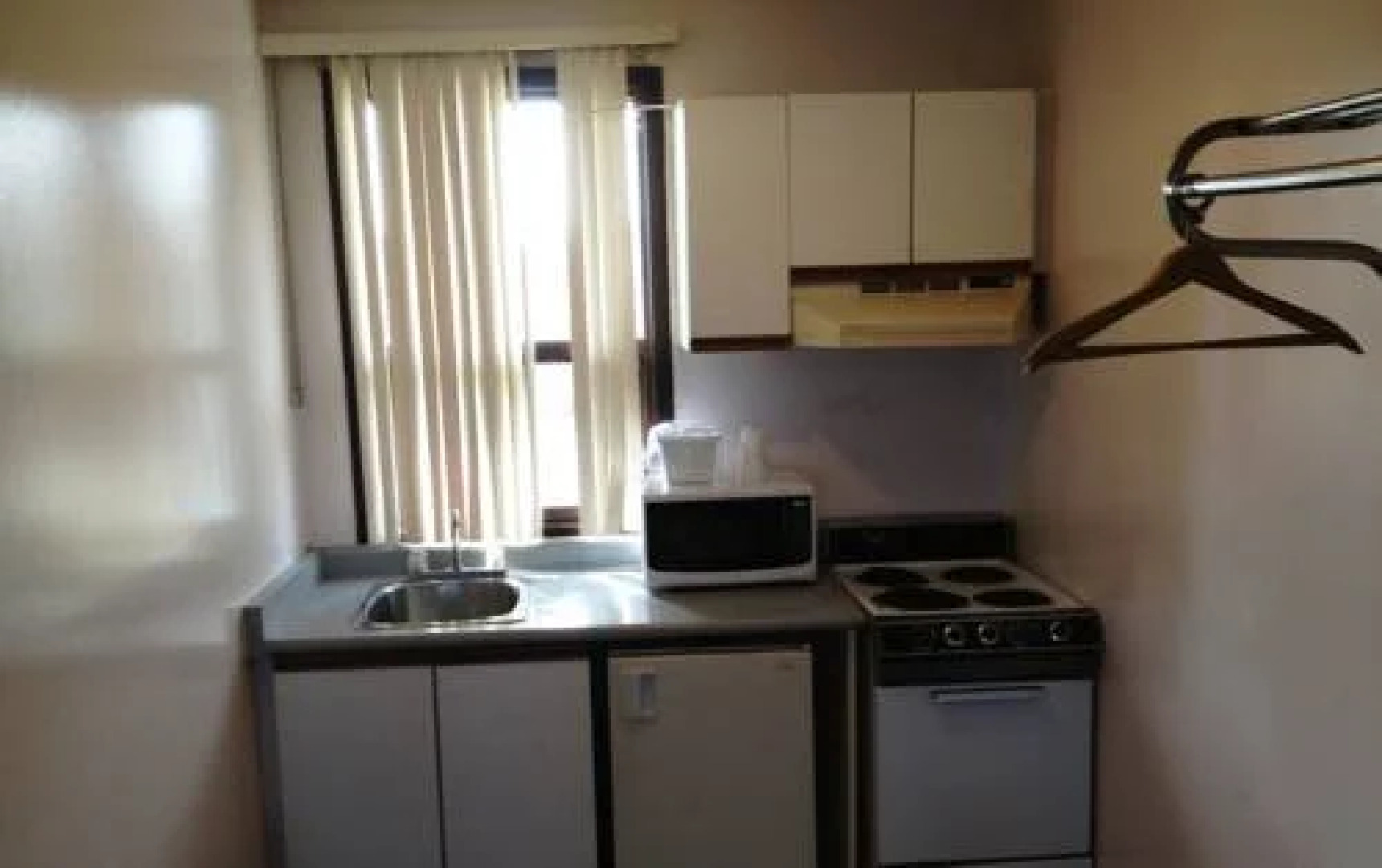 Canadas Best Value Inn