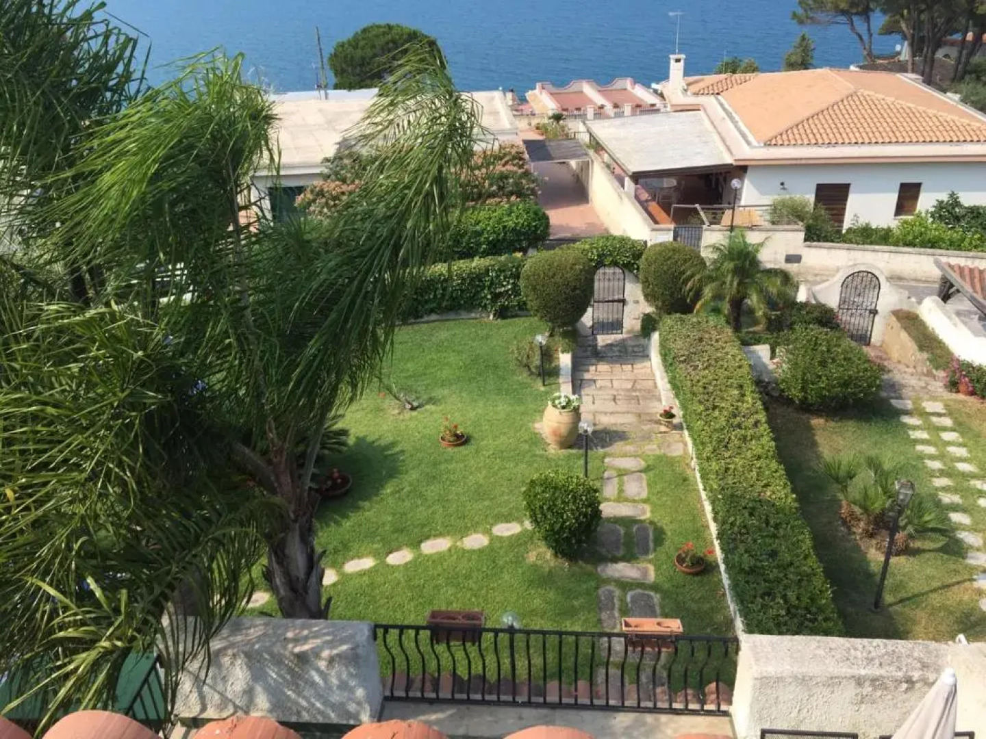 Villa Baia del Riccio