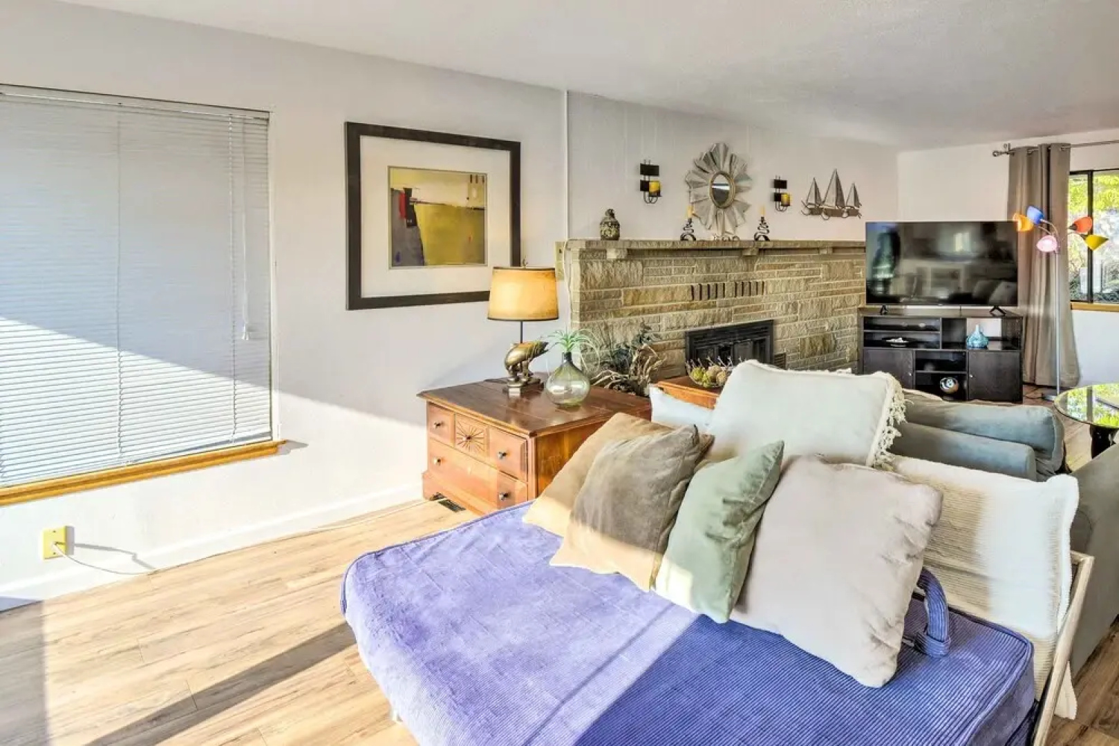 Relaxing Poulsbo Duplex w/ Liberty Bay Views!