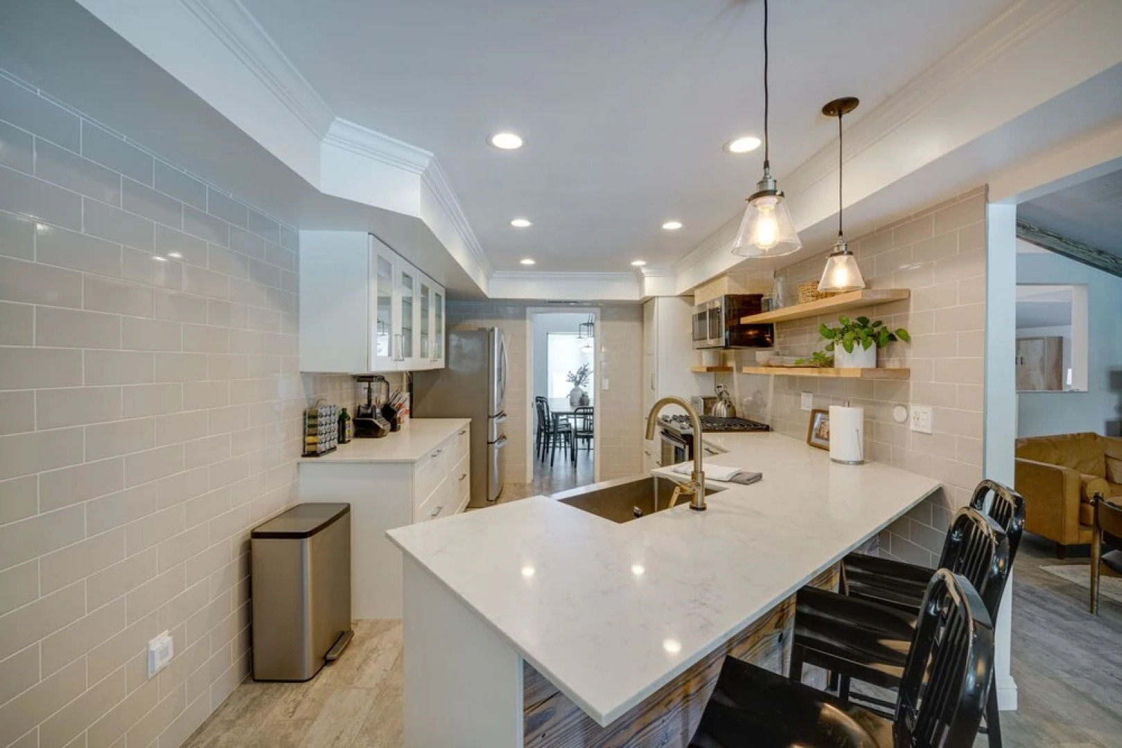 Bakersfield Oasis: Private Pool, Hot Tub & Patio!