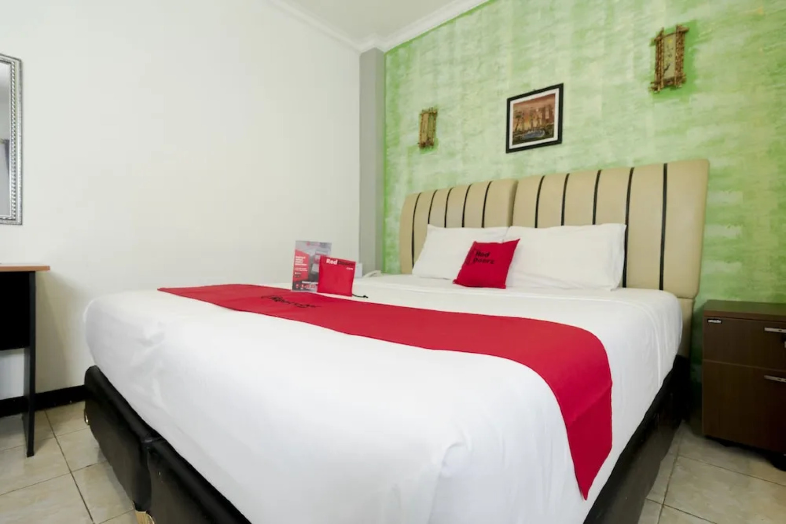 RedDoorz @ Megamendung