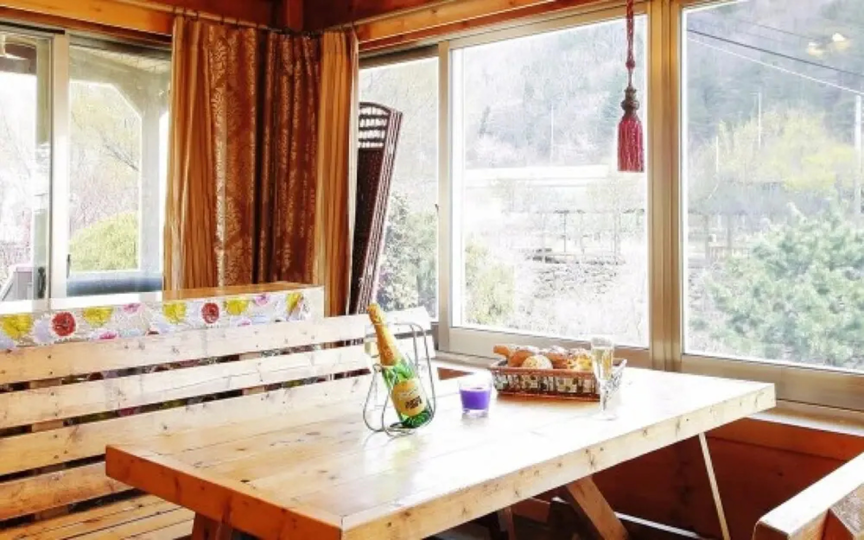 Chunwangbong Pension