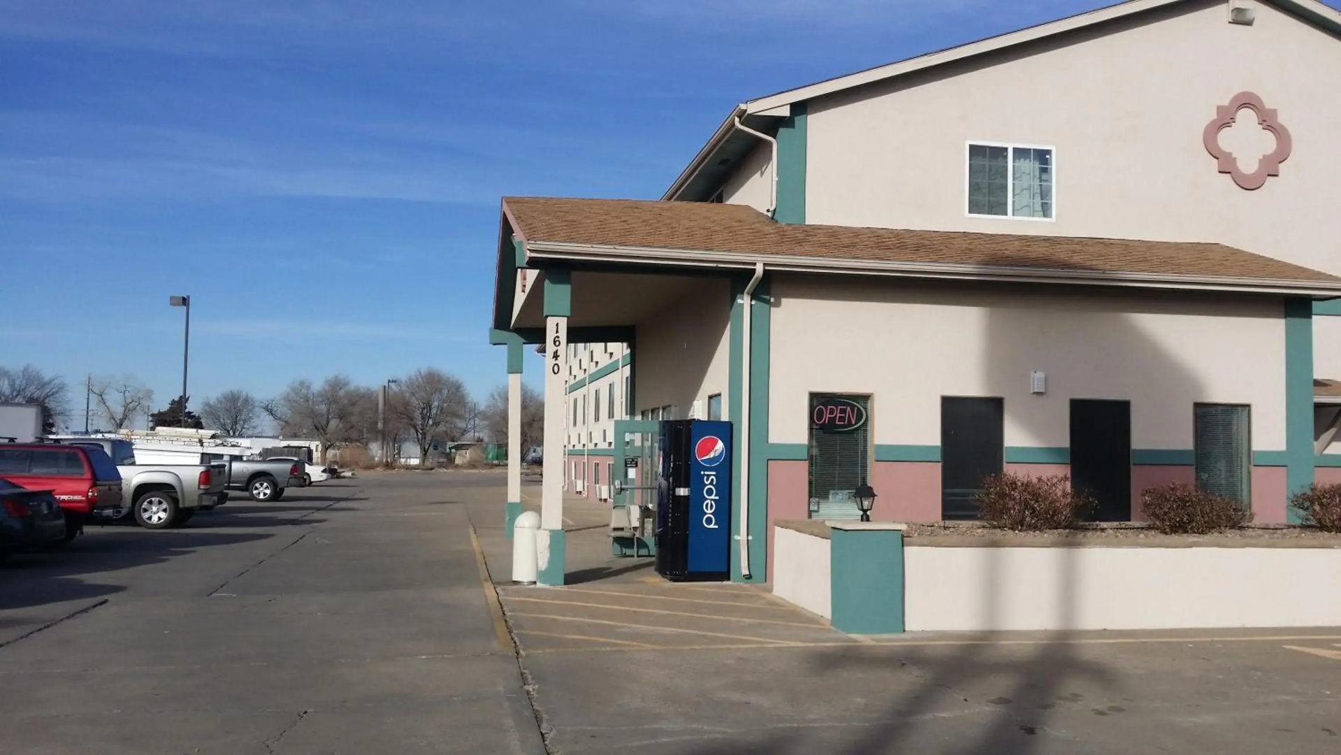 Value Inn & Suites