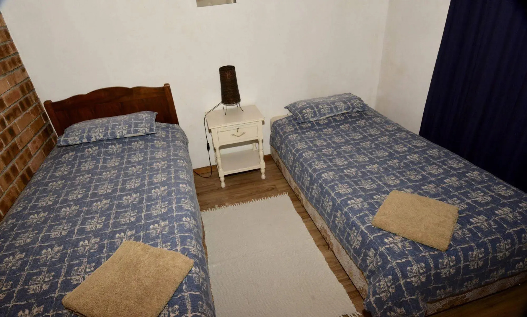 White Shark Backpackers