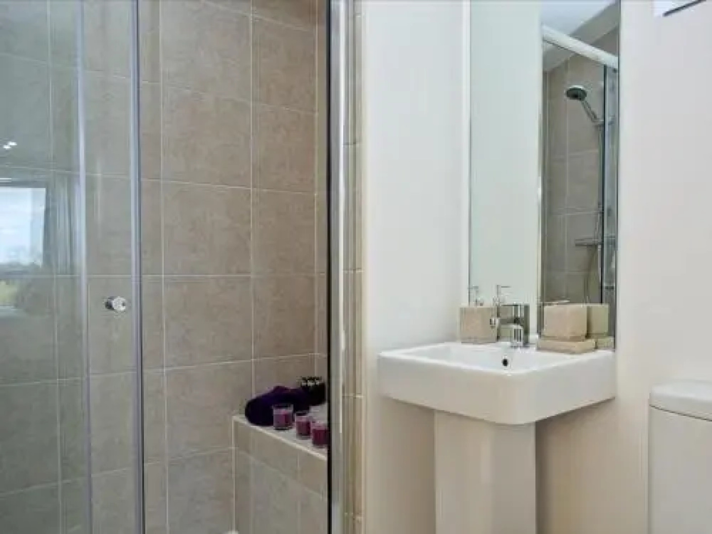 Moorlands House (SW-bound)