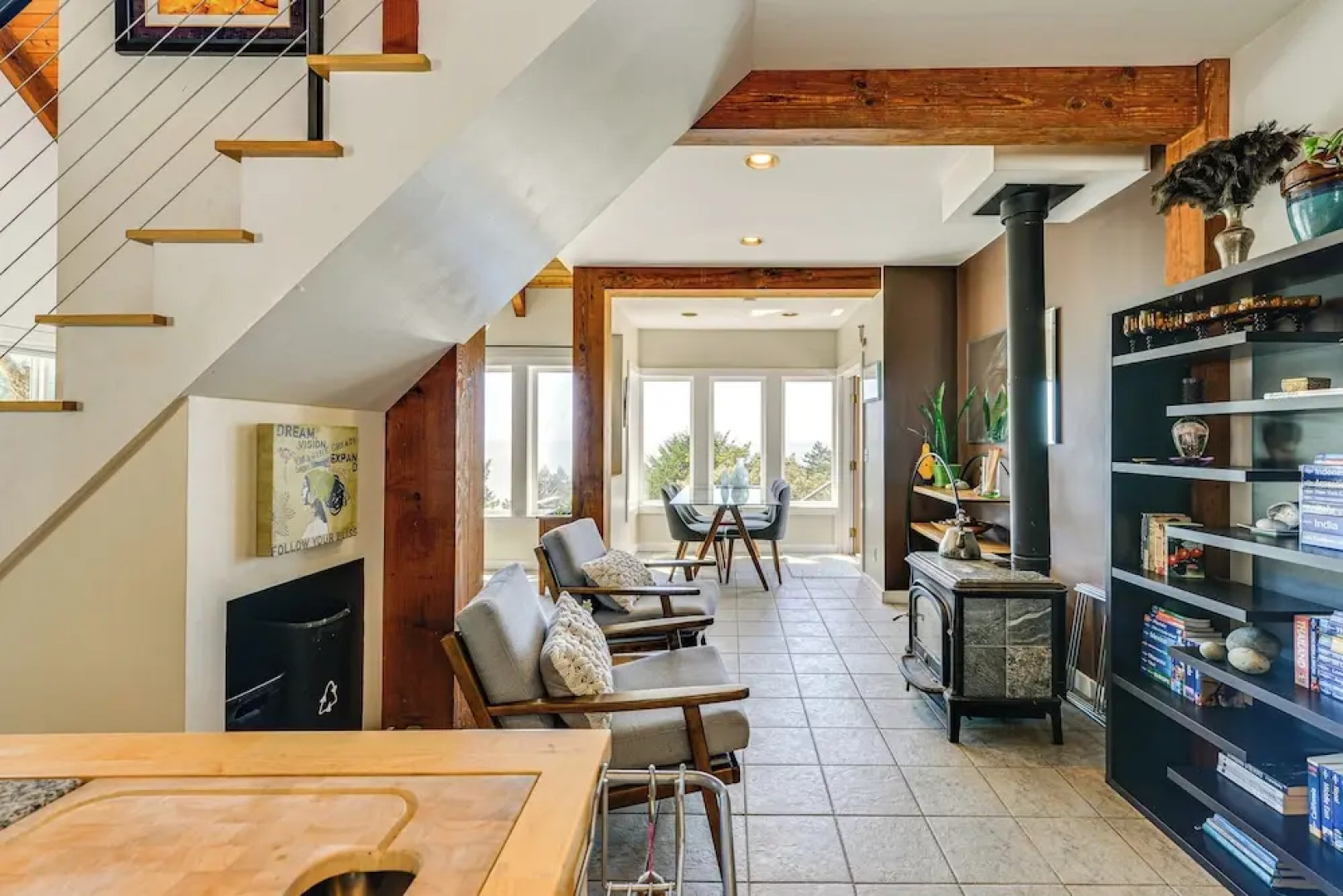 1 Mi to Black Sands Beach: Dreamy Coastal Cottage