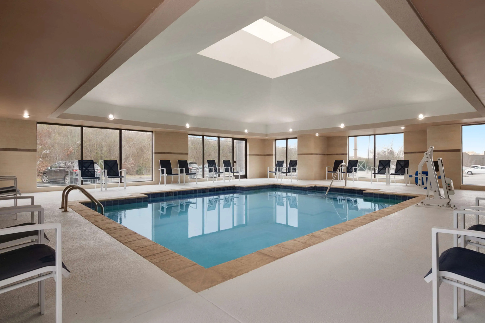 Country Inn & Suites by Radisson, Roanoke Rapids, NC