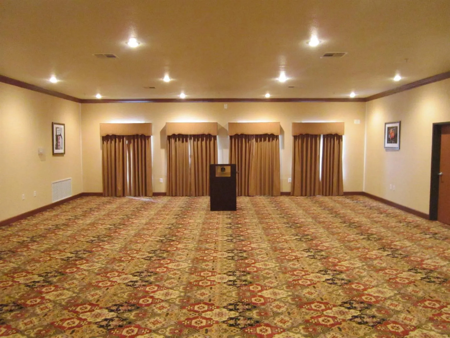 Holiday Inn Express & Suites N Waco Area - West by IHG