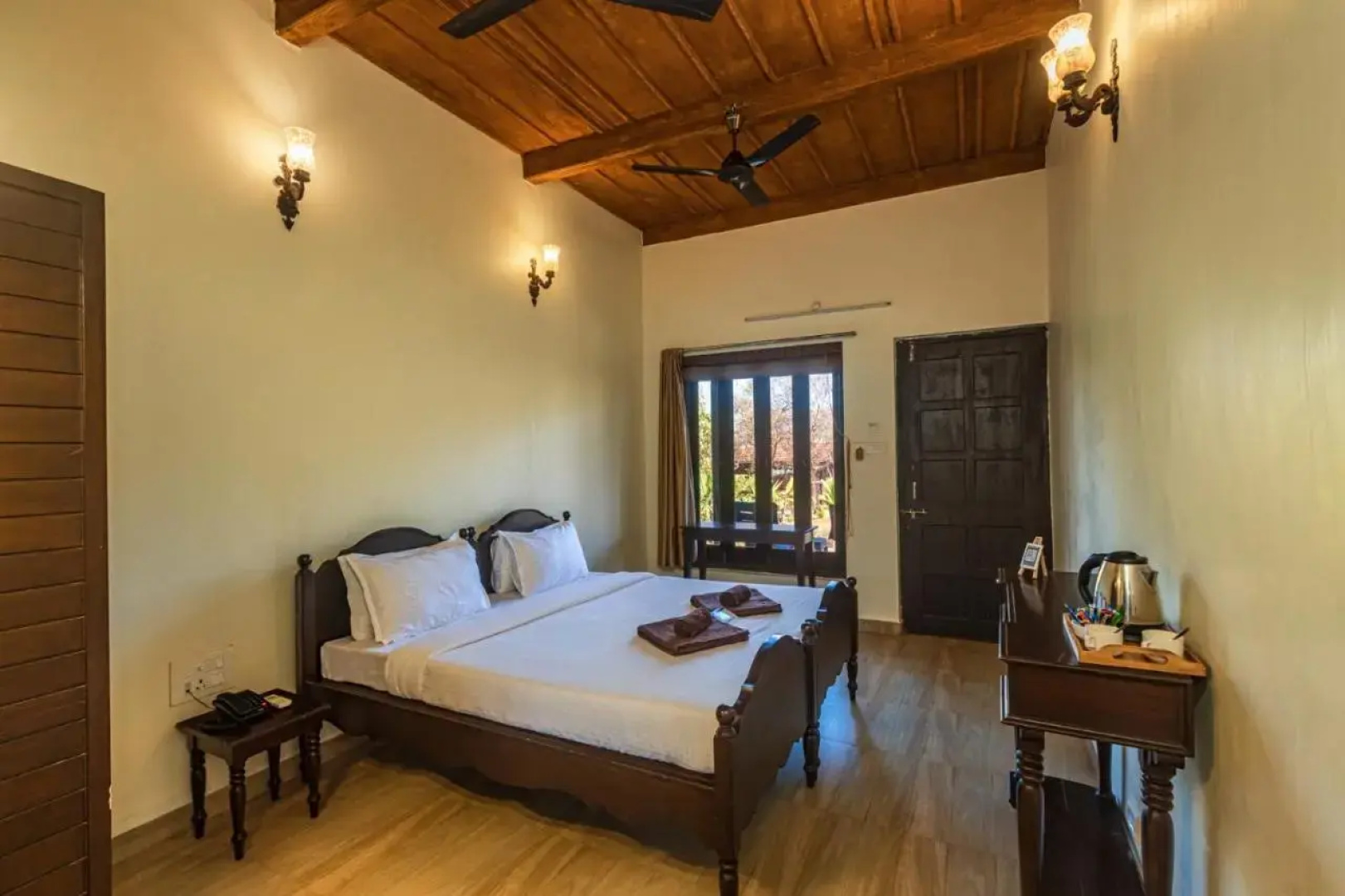 SaffronStays Athaang, Dapoli