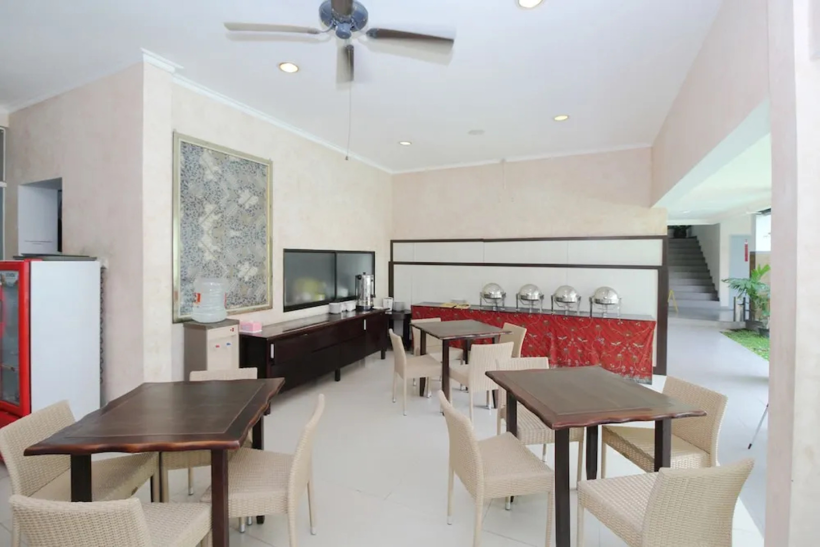 Airy Terminal Tirtonadi MT Haryono 80 Solo