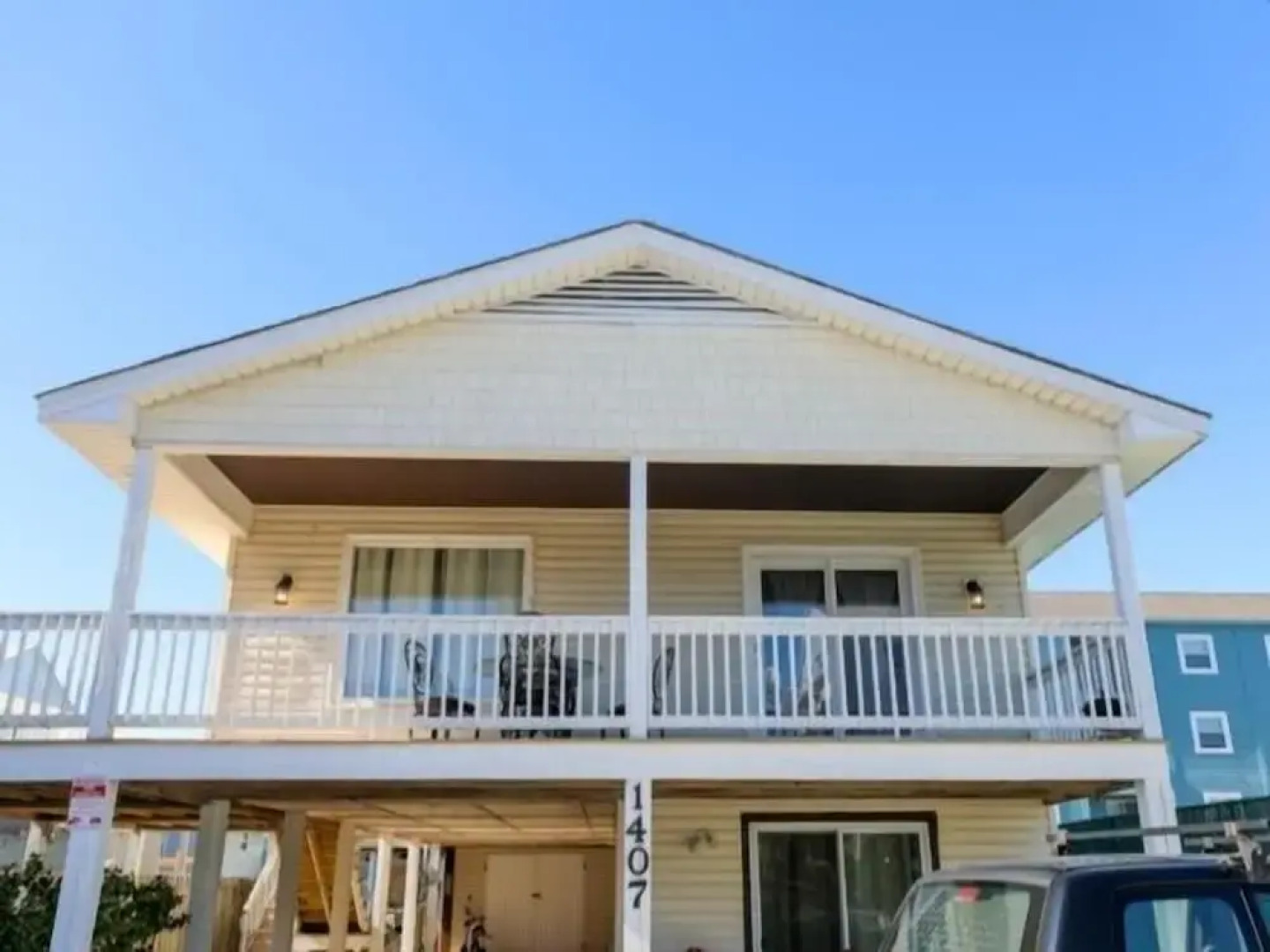 Carolina Ease - The Perfect Condo For An Easy Beach Getaway - Large Deck And Just Steps To The Beach! 3 Bedroom Apts by Redawning