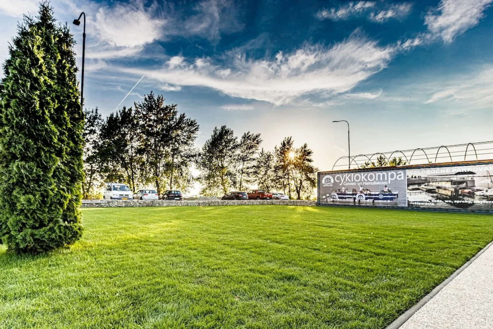 Yachter Club Modra Cajka