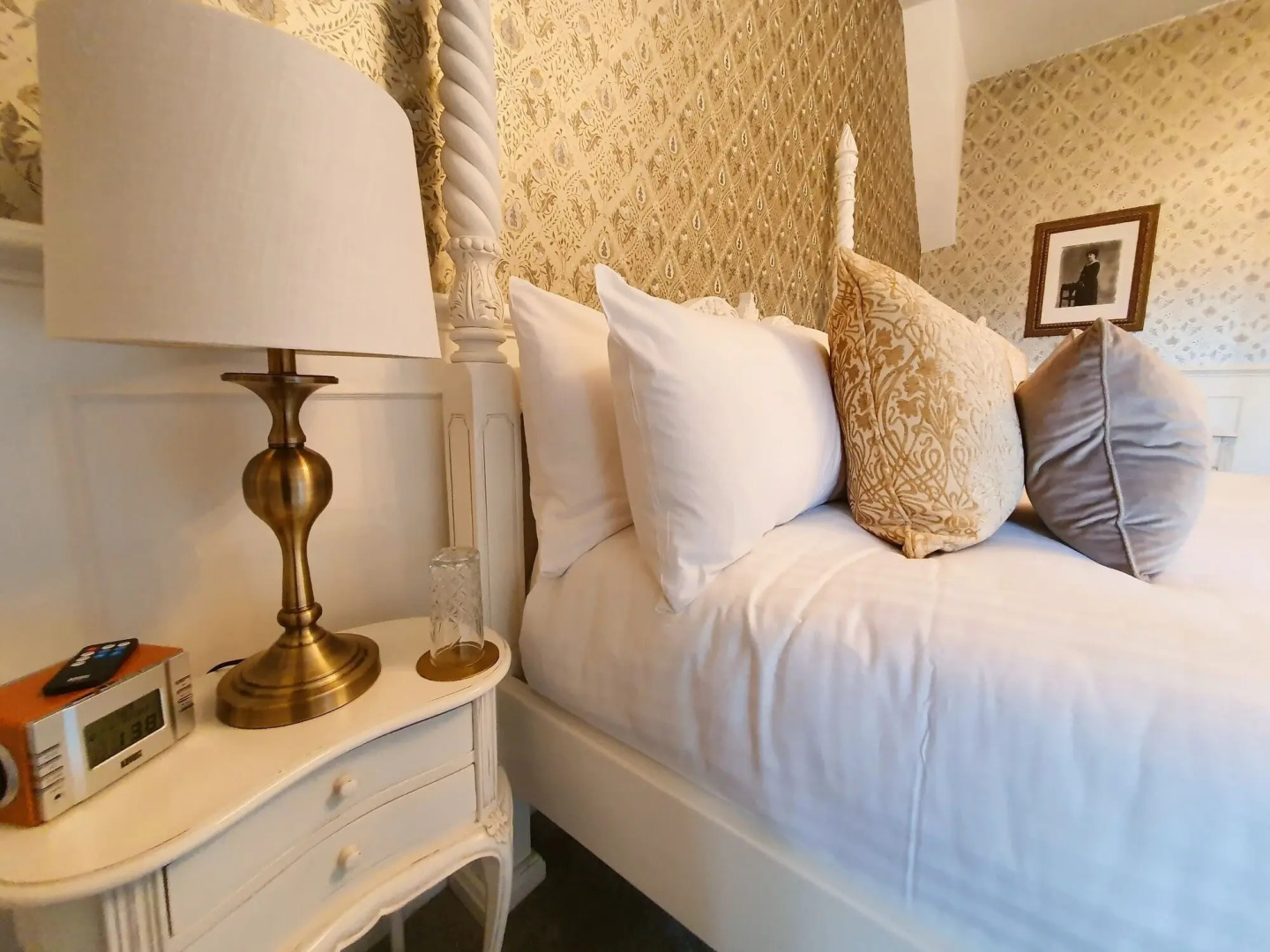 Plas Dinas Country House