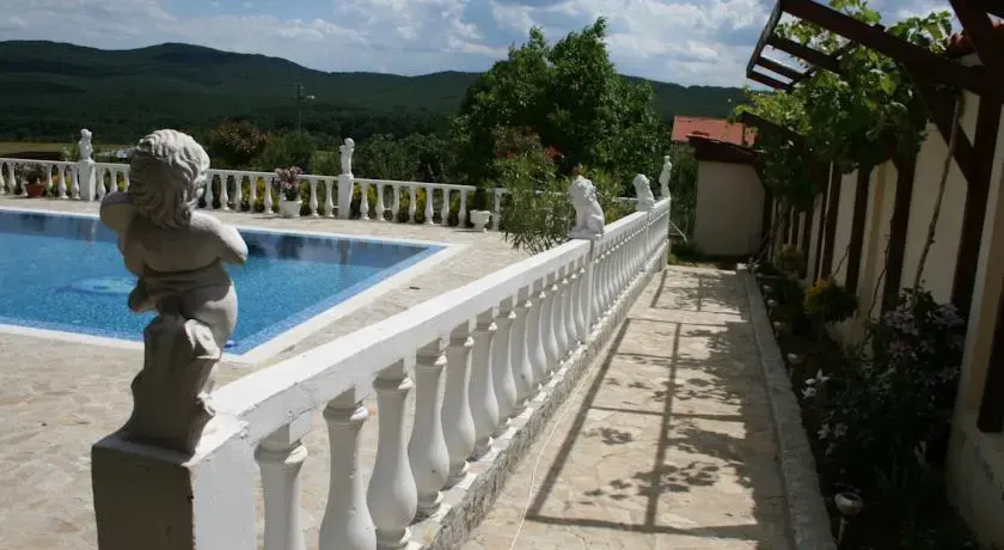 Rose Garden Guest House