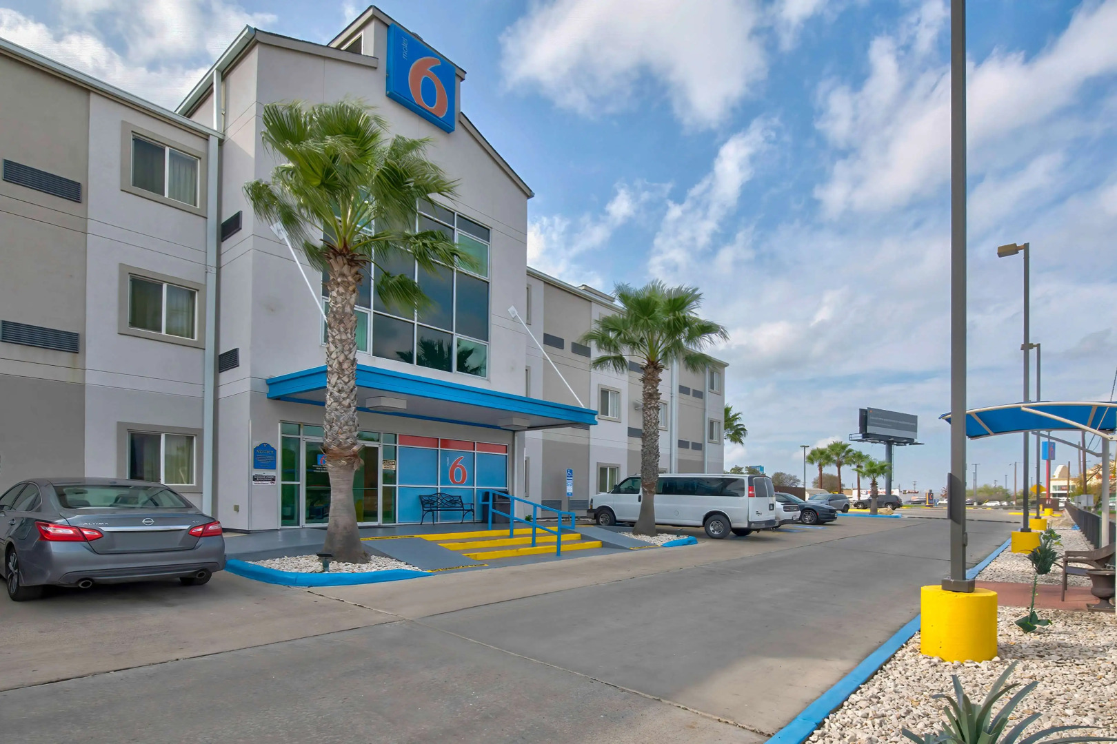 Motel 6 Eagle Pass, TX - Lakeside