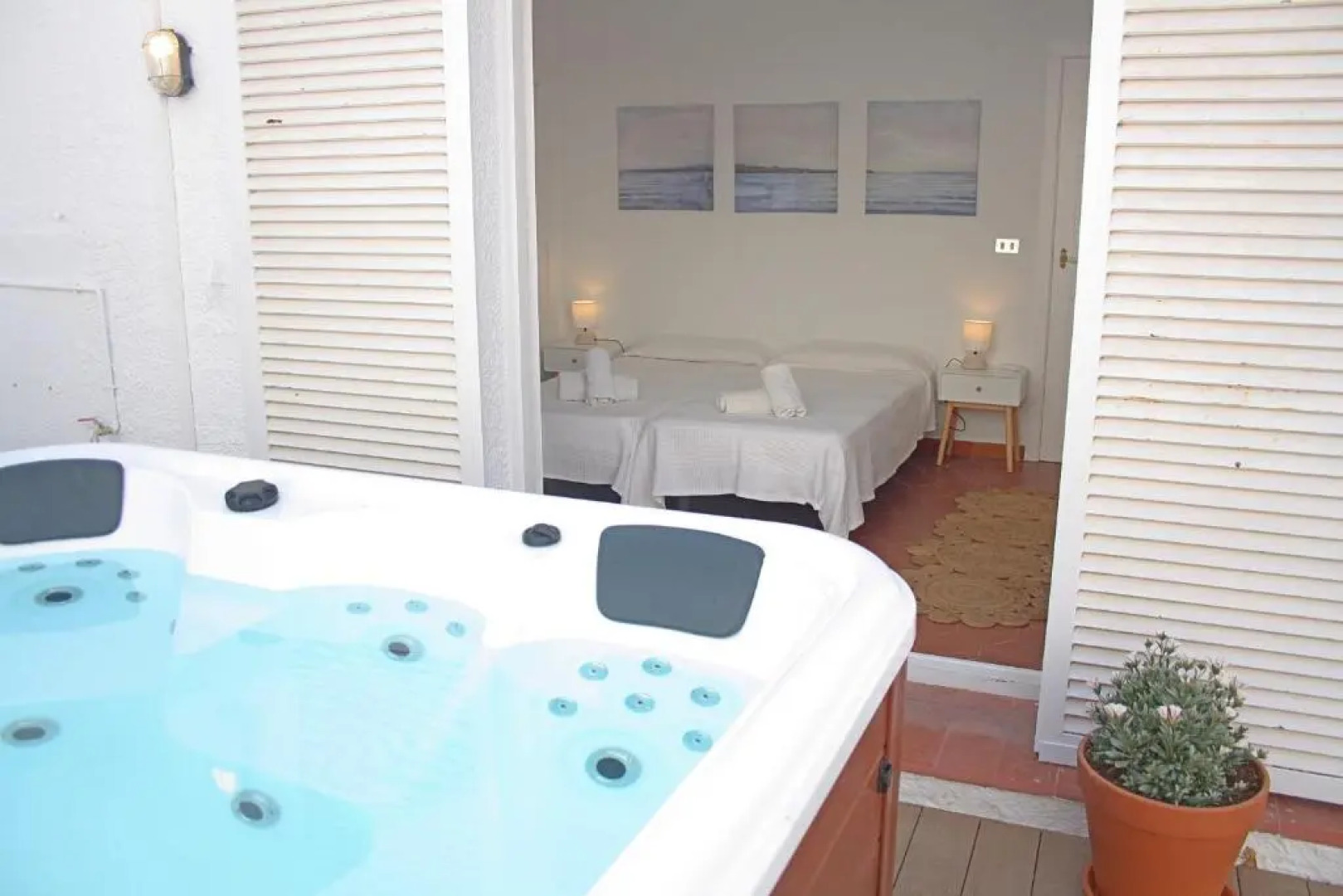 Cozy Marine Villa Next To The Beach