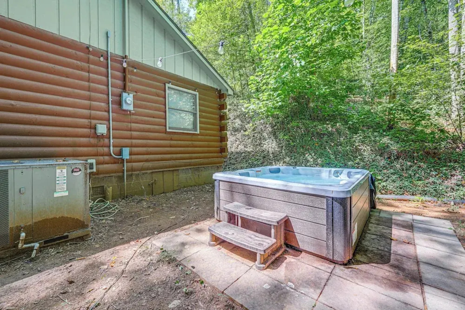 Cabin w/ Hot Tub, Near Smoky Mountains Natl Park!