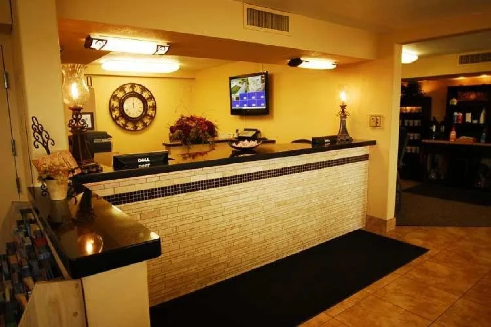 Affordable Inns Denver West