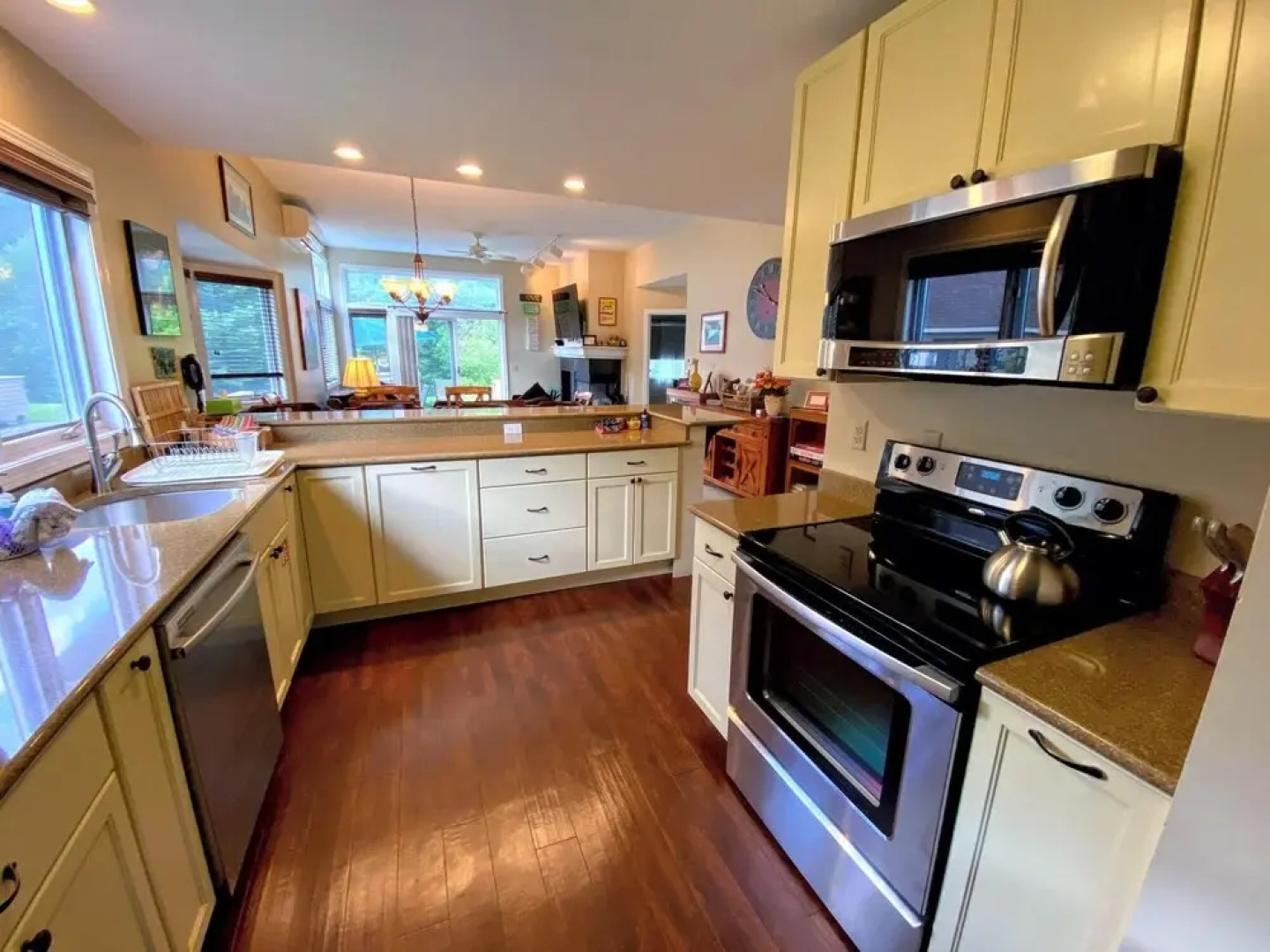 F1 Air Conditioned And Beautifully Appointed Townhome A Short Walk To The Mount Washington Hotel