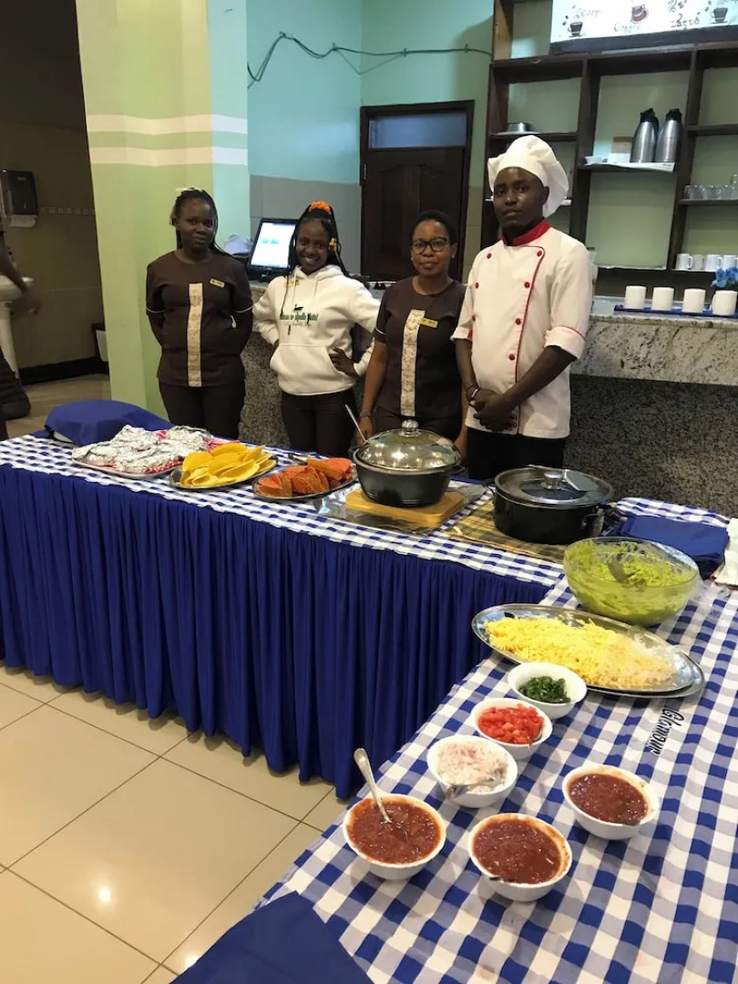 Glamour Apollo Hotel Webuye