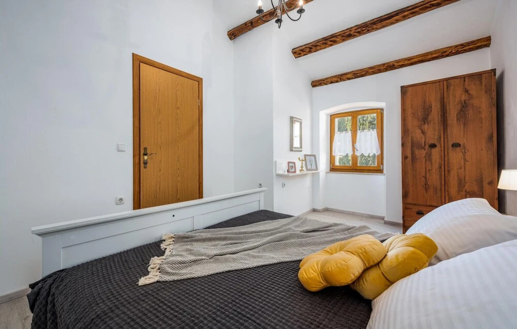 Beautiful Home in Labinci With 2 Bedrooms, Wifi and Outdoor Swimming Pool