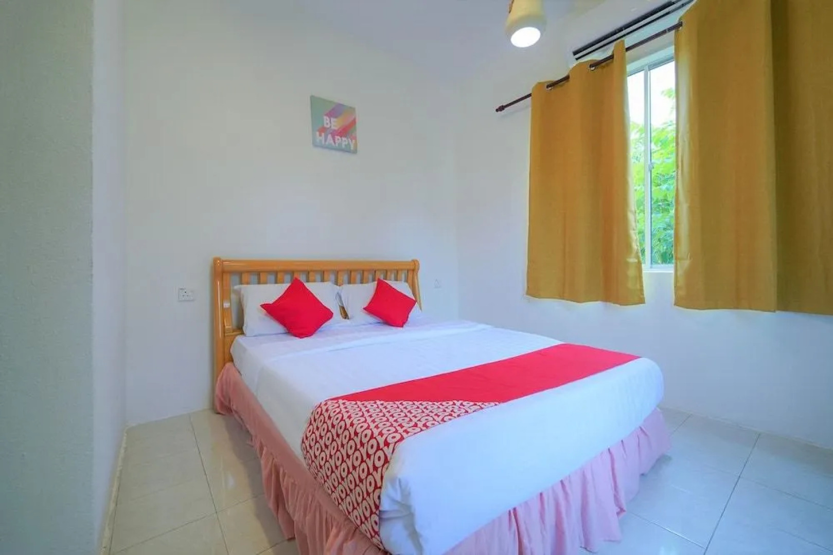 OYO 90085 Crystal Sintok Chalet