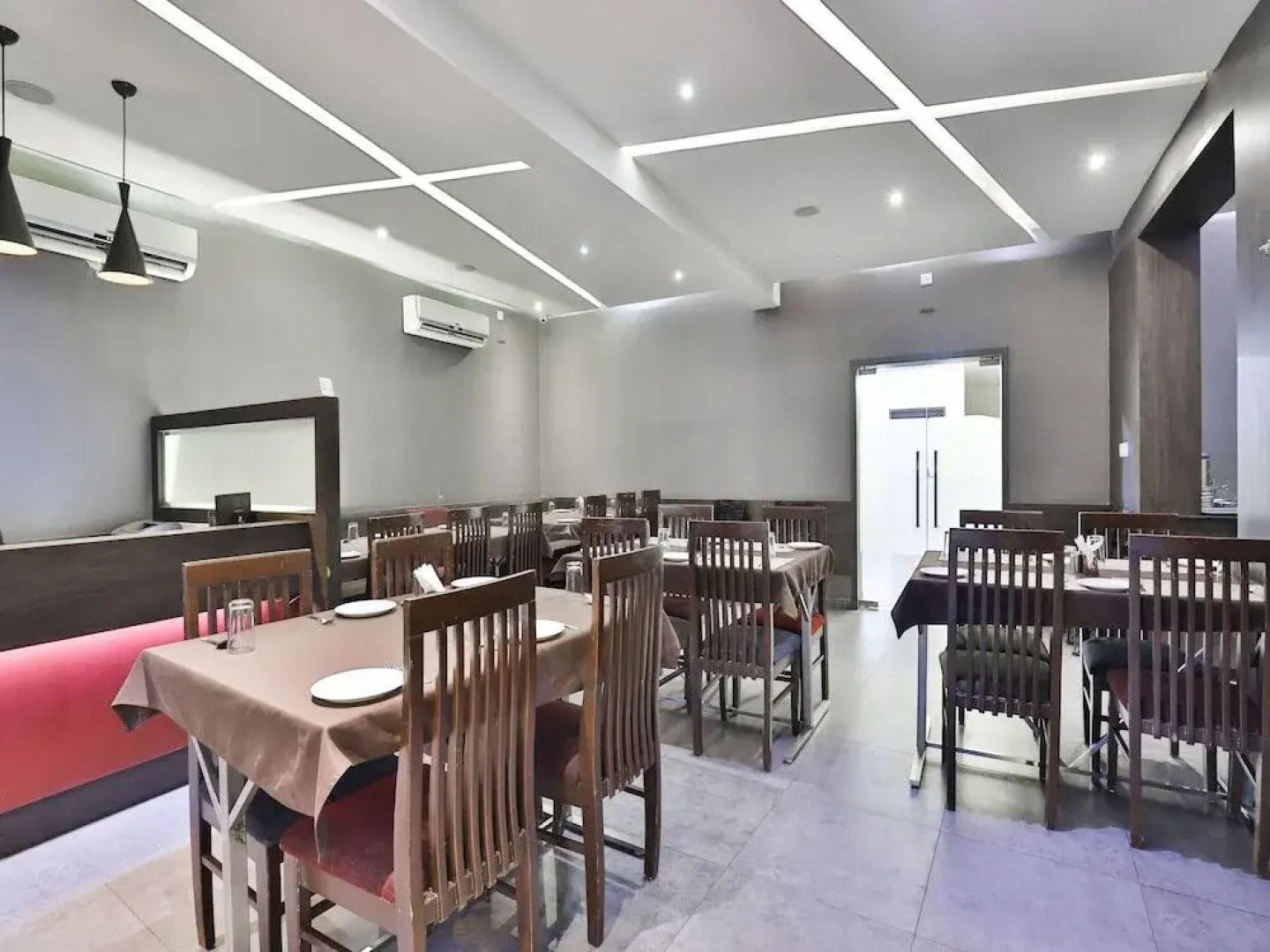 OYO 3243 Hotel Aditya Gir